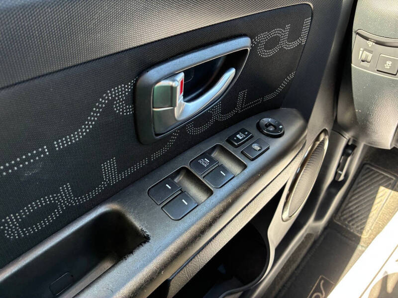 2012 Kia Soul +