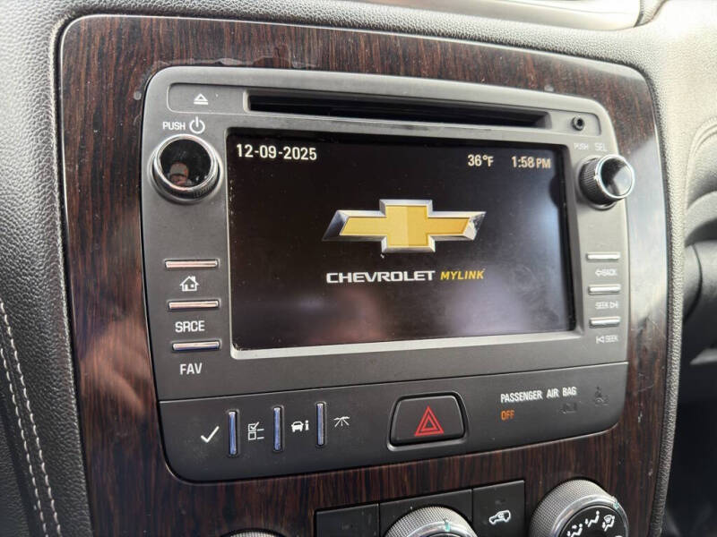 2017 Chevrolet Traverse LT