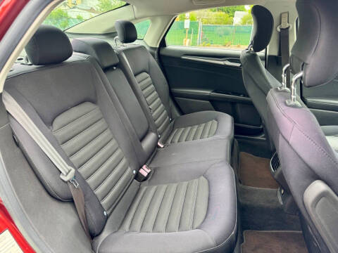 2014 Ford Fusion SE
