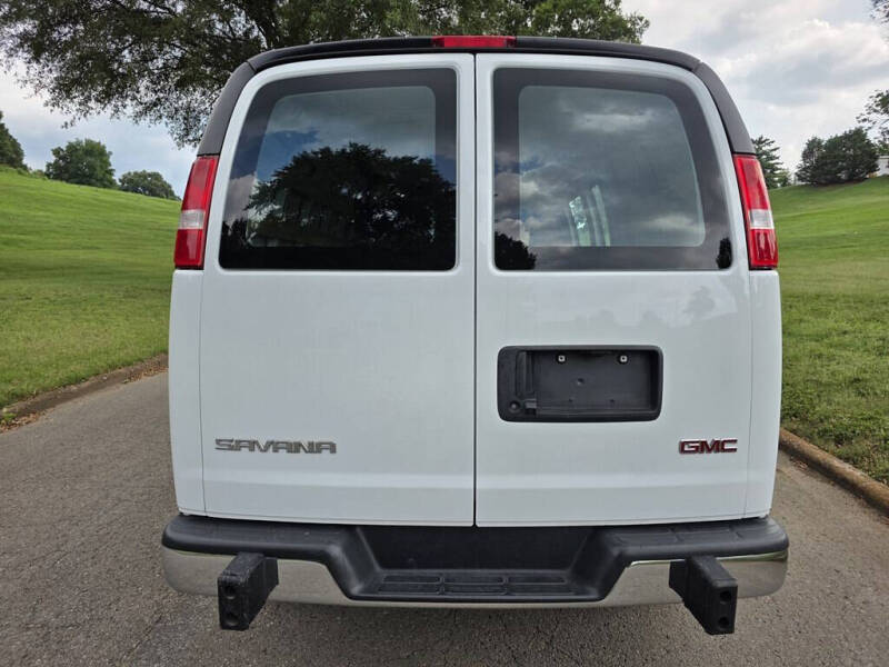 2023 GMC Savana 2500