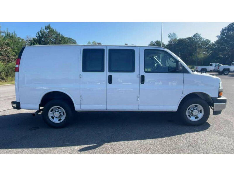 2023 Chevrolet Express 2500