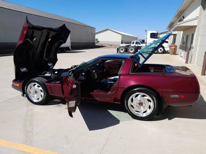 1993 Chevrolet Corvette for sale at Pederson's Classics in Sioux Falls SD