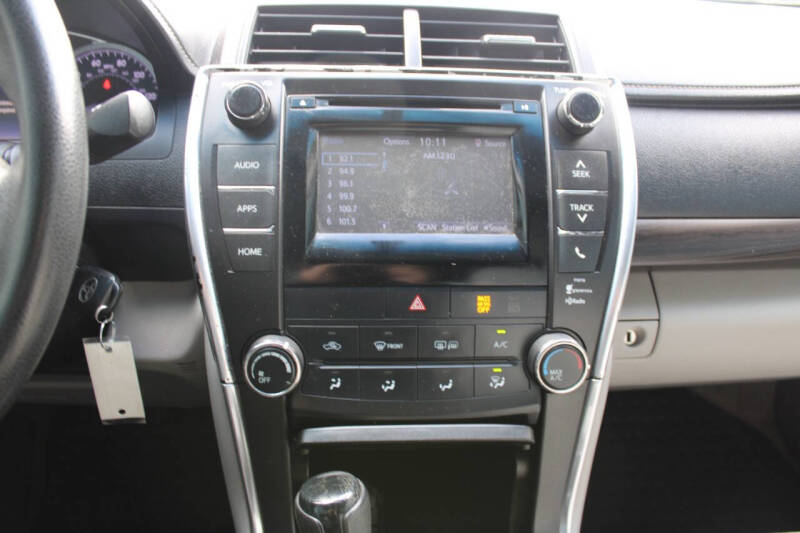 2015 Toyota Camry LE