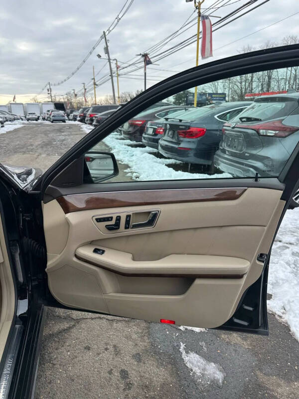 2011 Mercedes-Benz E-Class