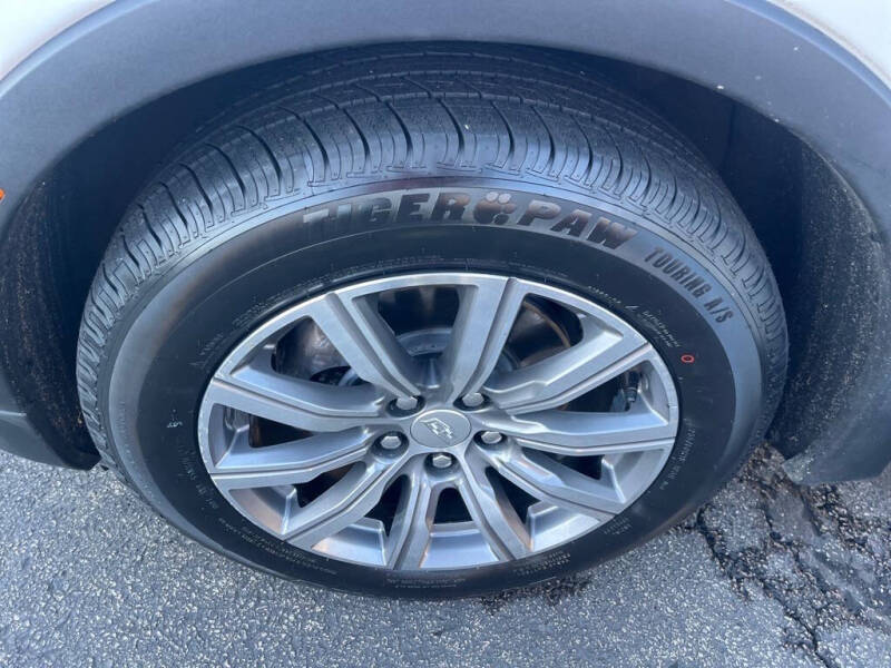 2023 Cadillac XT4 Sport