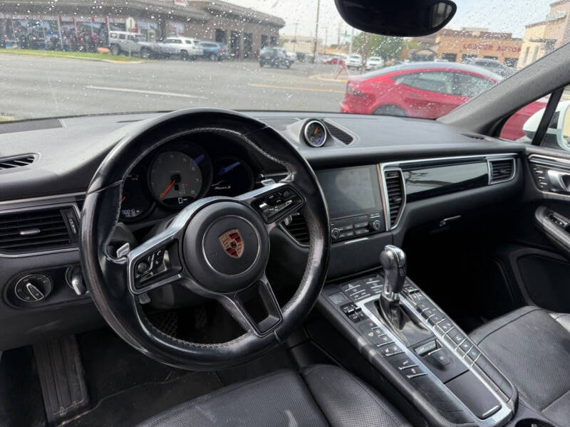 2017 Porsche Macan S