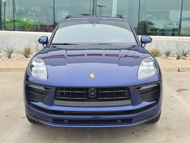 2025 Porsche Macan