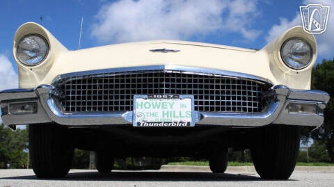 1957 Ford Thunderbird