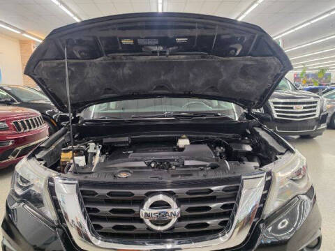 2017 Nissan Pathfinder SV