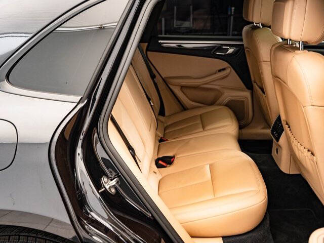2023 Porsche Macan S
