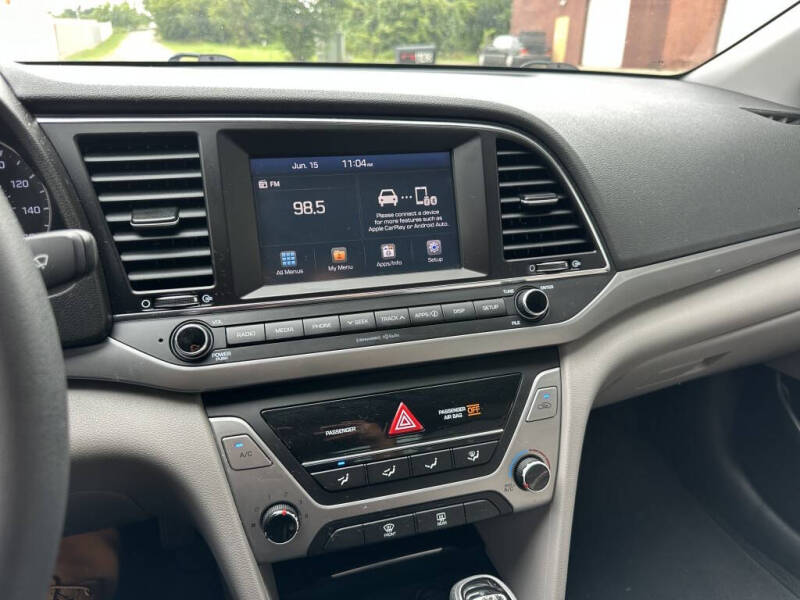 2017 Hyundai Elantra