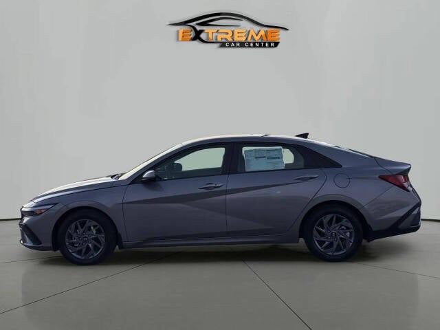 2024 Hyundai ELANTRA for sale at Extreme Car Center in Detroit, MI