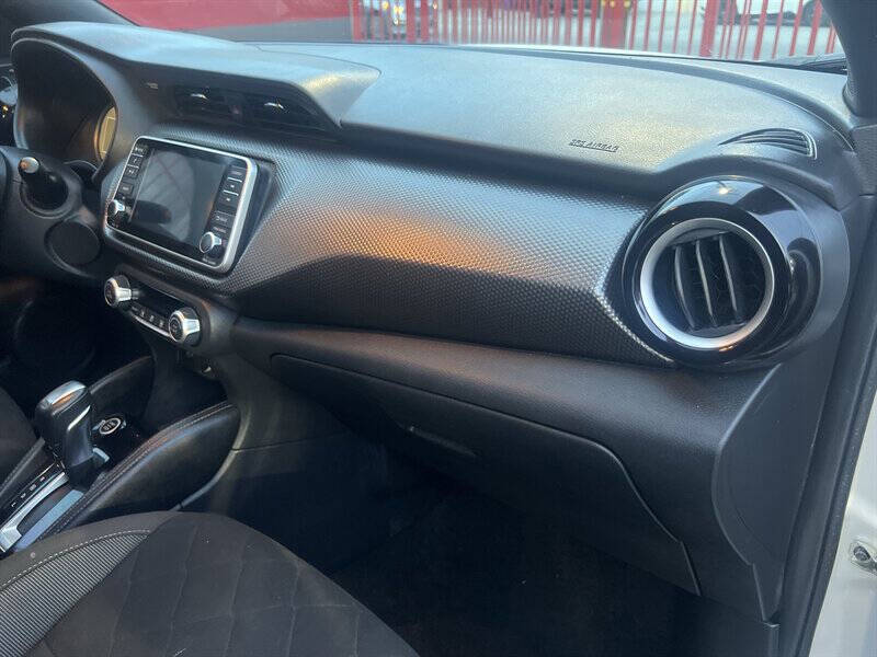 2020 Nissan Kicks SV