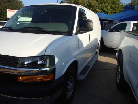 2024 Chevrolet Express 2500