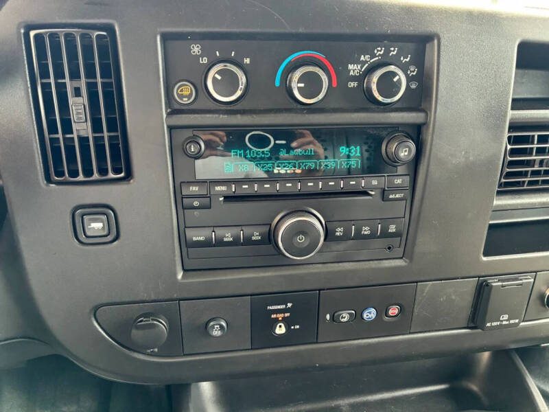 2019 Chevrolet Express 2500