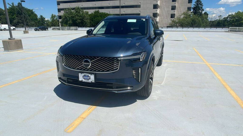 2026 Volvo XC90 B5 Core