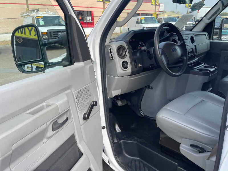 2013 Ford E-Series E-150