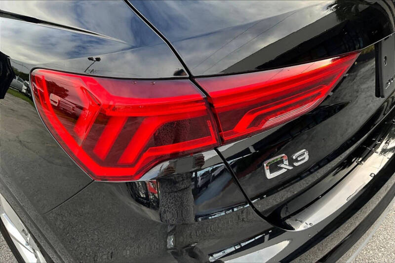 2023 Audi Q3 quattro Premium Plus 40 TFSI