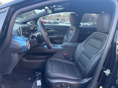 2026 Chevrolet Equinox EV LT 2