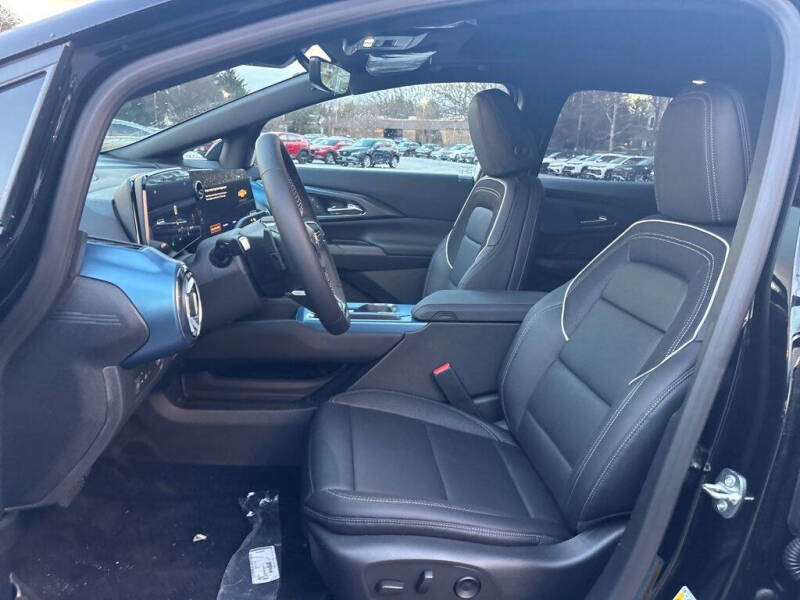 2026 Chevrolet Equinox EV LT 2