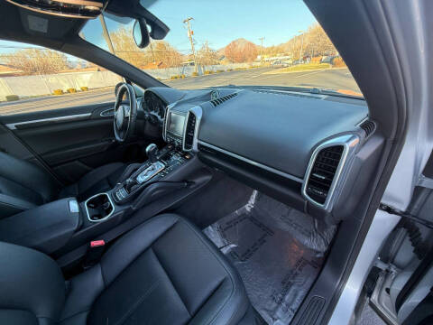 2012 Porsche Cayenne Tiptronic