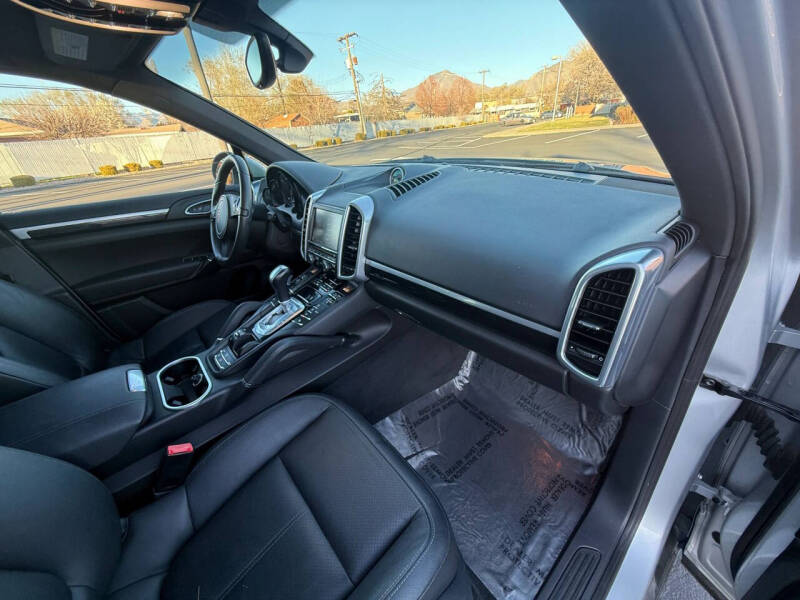 2012 Porsche Cayenne Tiptronic