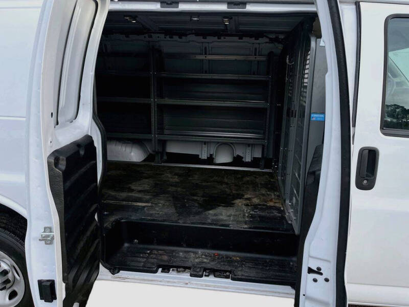 2024 Chevrolet Express 2500