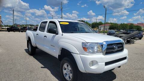 2007 Toyota Tacoma for sale at Kelly & Kelly Supermarket of Cars in Fayetteville NC