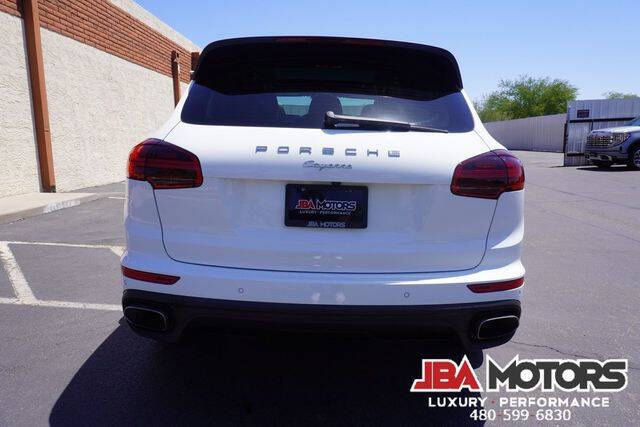 2017 Porsche Cayenne Platinum Edition
