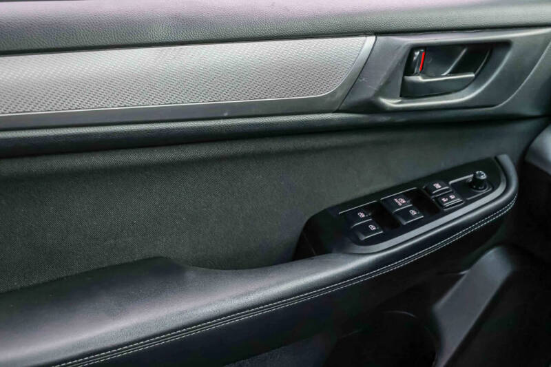 2019 Subaru Outback 2.5i