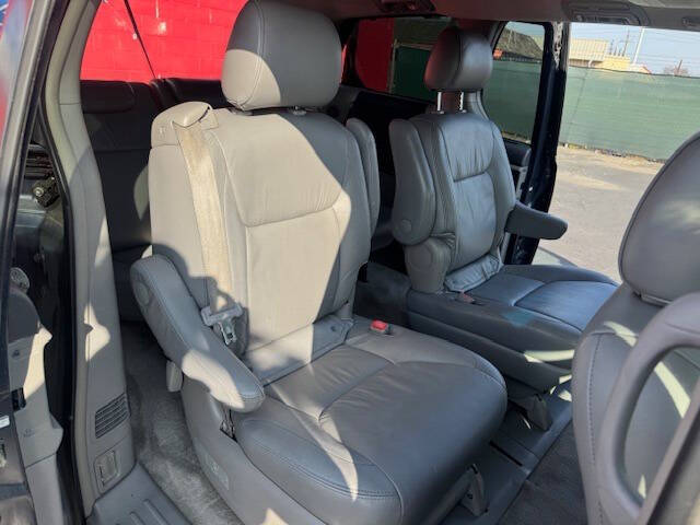 2007 Toyota Sienna XLE 7-Passenger
