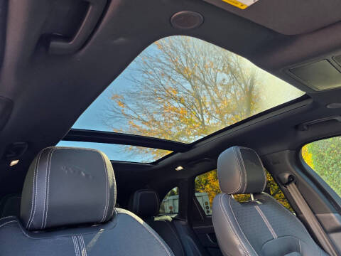 2021 Jaguar F-PACE P400 R-Dynamic S