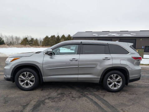 2016 Toyota Highlander LE