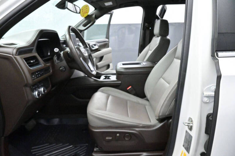 2022 GMC Yukon SLT
