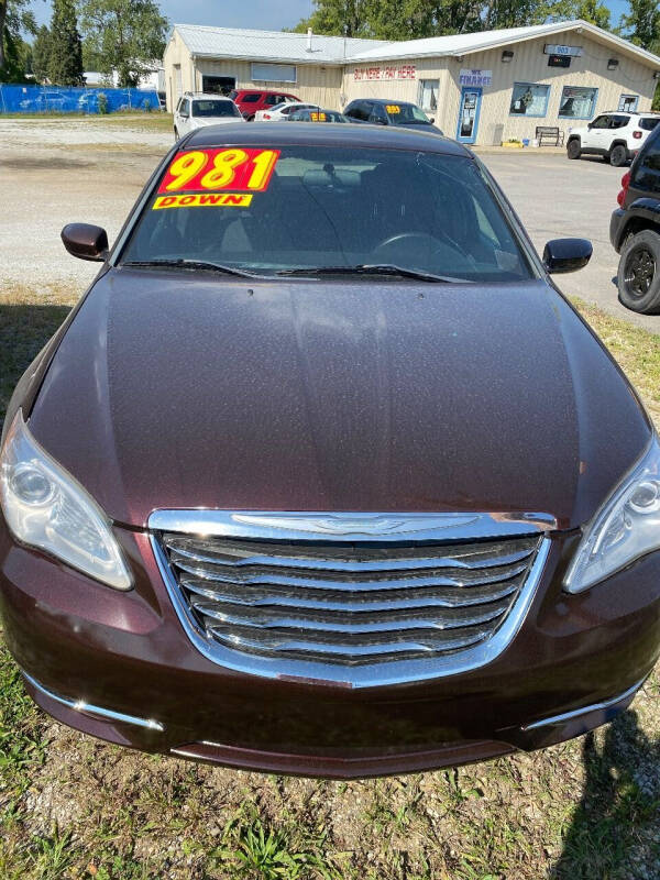 2013 Chrysler 200 for sale at Car Lot Credit Connection LLC in Elkhart IN