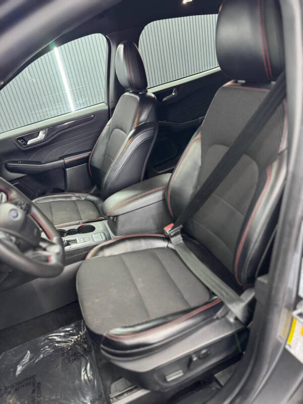 2024 Ford Escape ST-Line