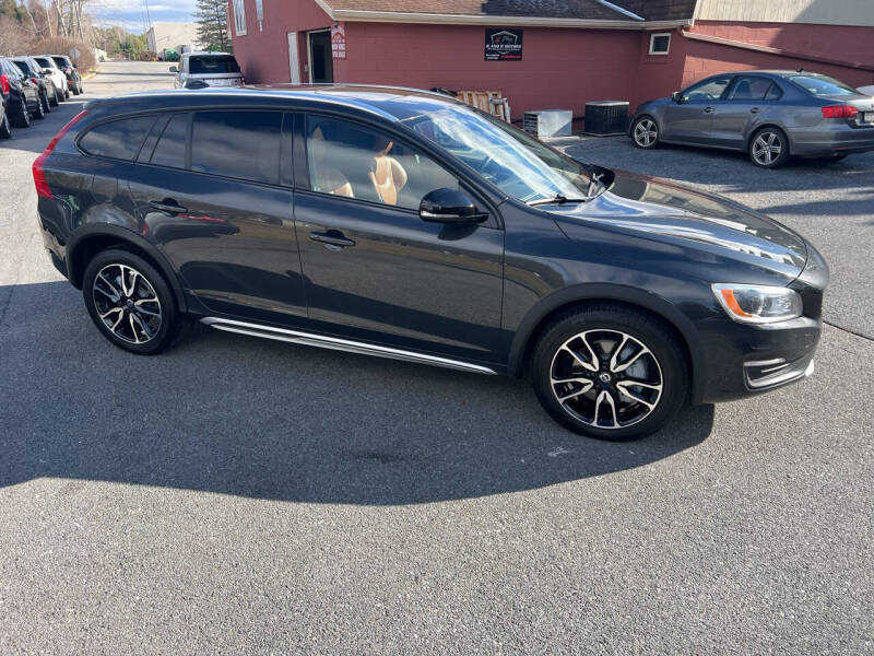 2015 Volvo V60 Cross Country T5 Platinum