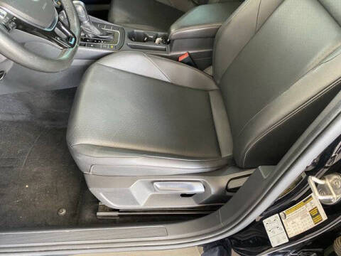 2019 Volkswagen Jetta R-Line