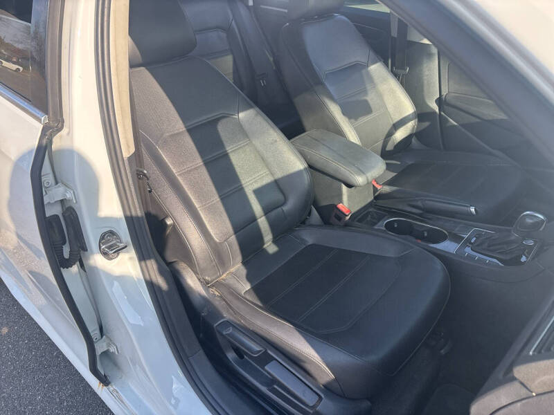 2018 Volkswagen Passat 2.0T SE