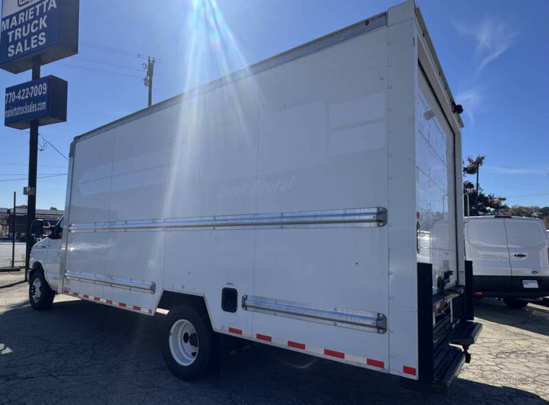 2022 Ford E-Series E-350 SD