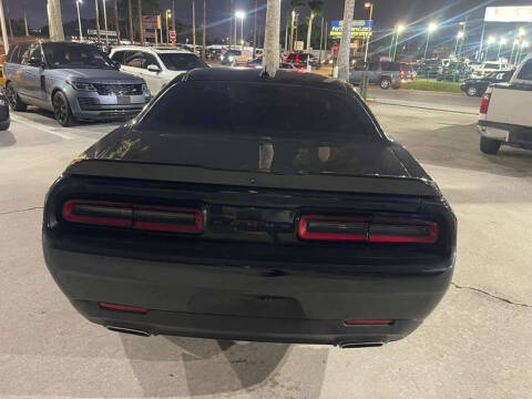 2021 Dodge Challenger SXT