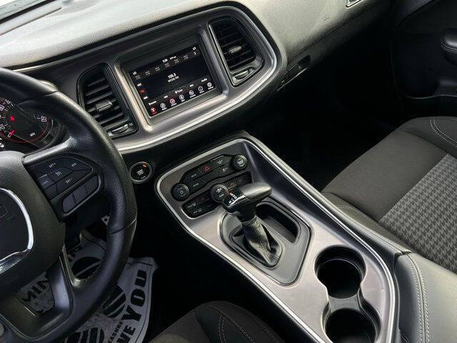 2021 Dodge Challenger SXT