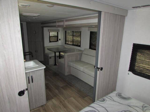 2025 KEYSTONE P 284QB