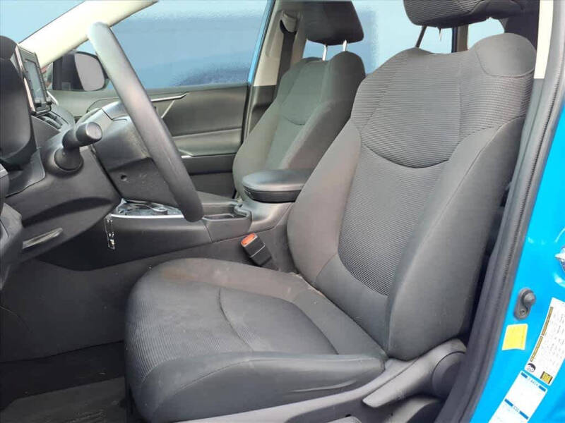 2021 Toyota RAV4 Hybrid LE