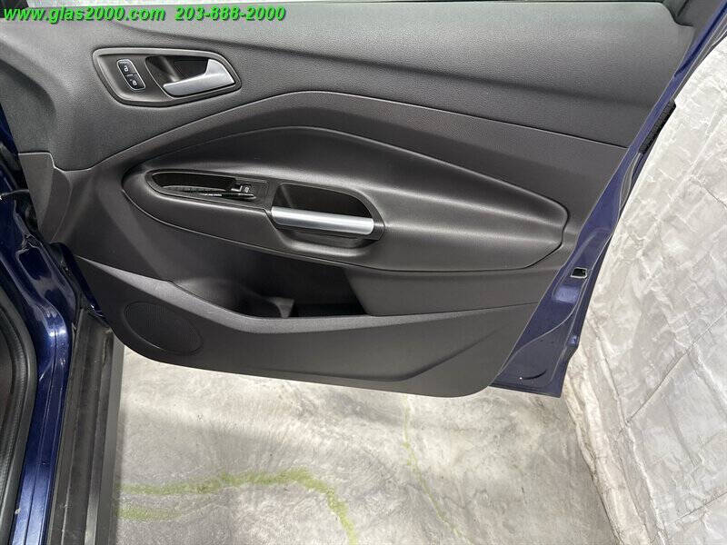 2017 Ford C-MAX Hybrid SE