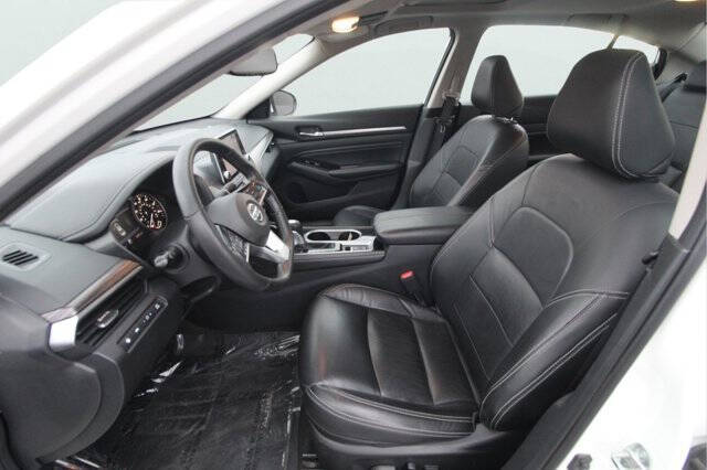 2022 Nissan Altima 2.5 Platinum