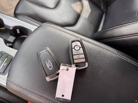 2021 Ford Edge Titanium