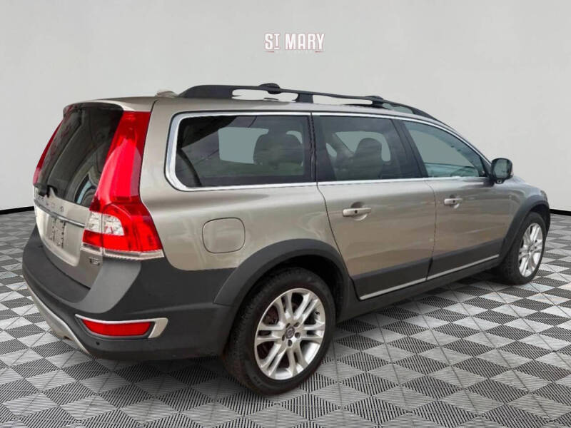 2016 Volvo XC70 T5 Drive-E Platinum