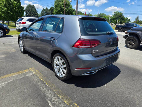 2019 Volkswagen Golf SE