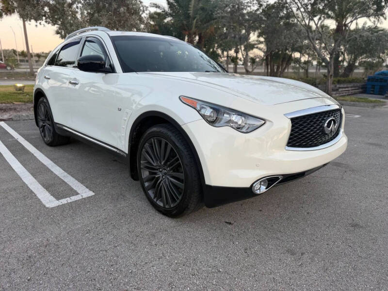 2017 Infiniti QX70